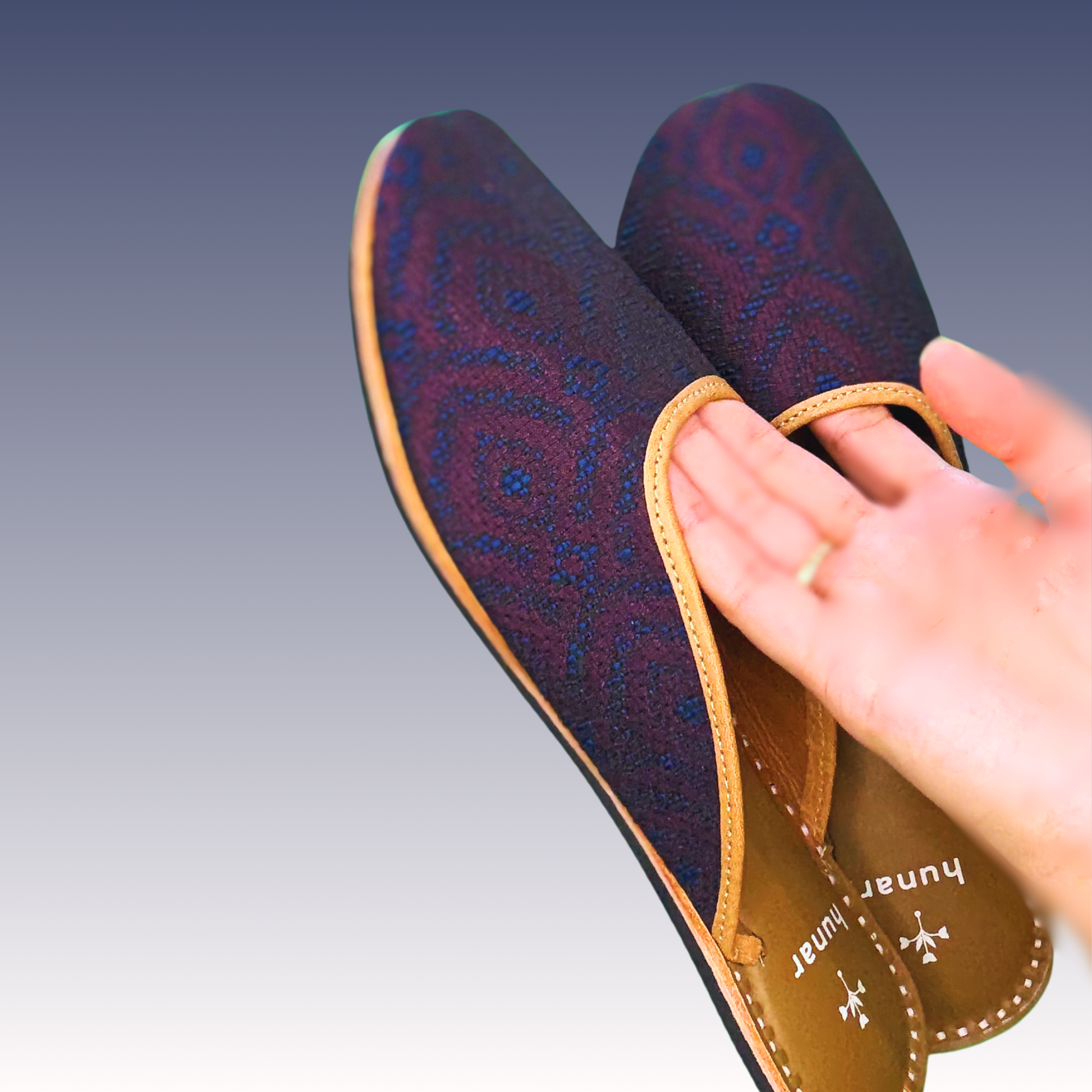 The silk mule jutti