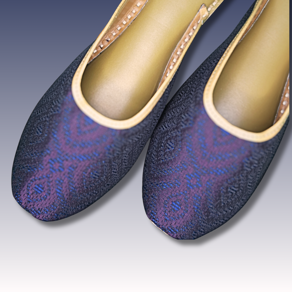 The silk mule jutti
