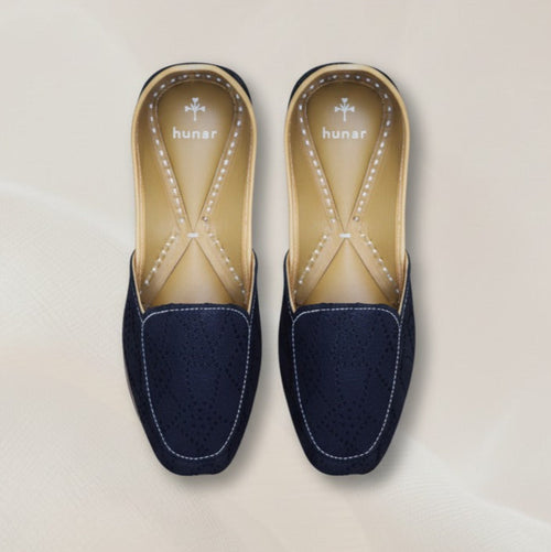 Black jutti loafers