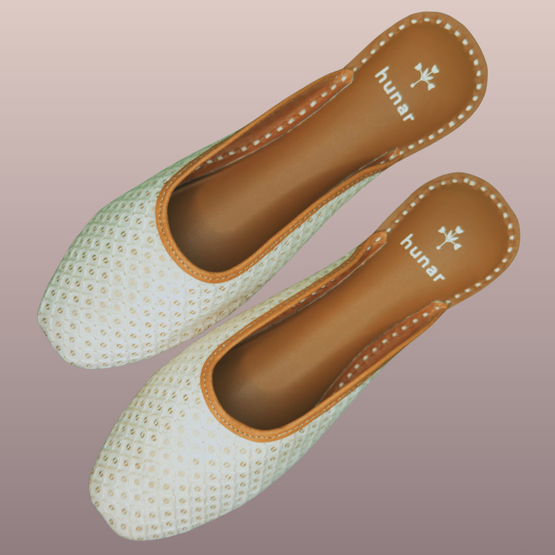 White jutti mule